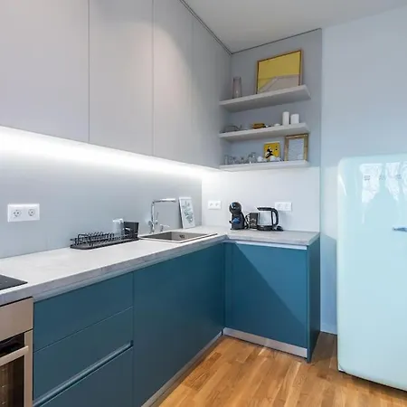 Апартаменты Modern & Stylish Sea With Parking *