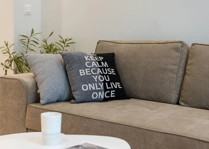 Modern & Stylish Sea With Parking Daire Burgaz