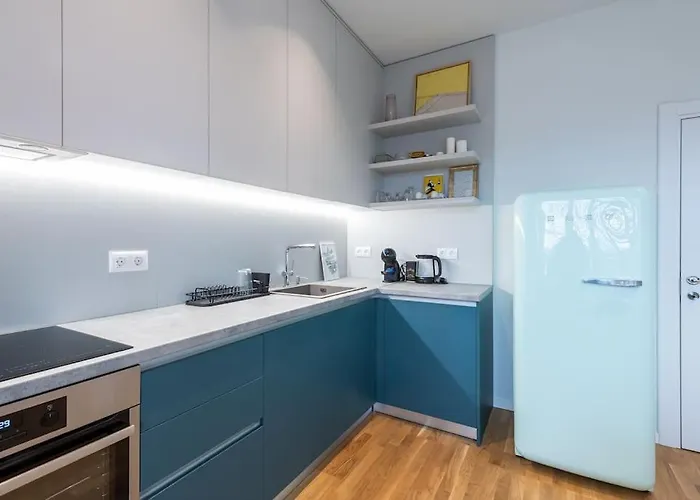 Daire Modern & Stylish Sea With Parking *