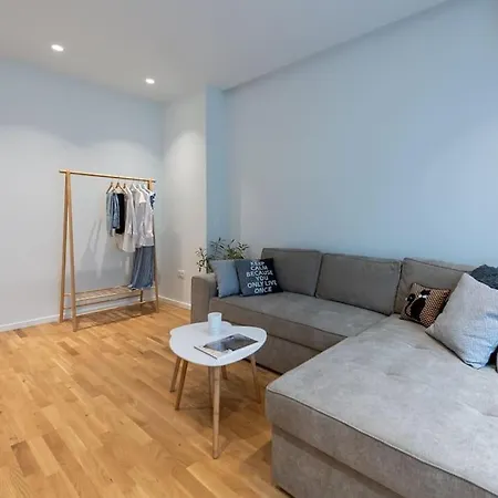 Modern & Stylish Sea With Parking Apartment Burgas