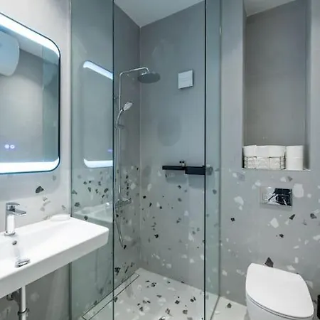 Modern & Stylish Sea With Parking Burgas