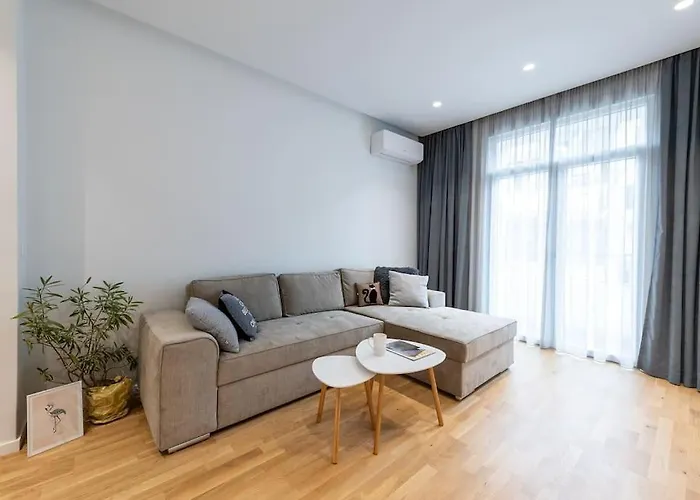 Modern & Stylish Sea With Parking Burgasz