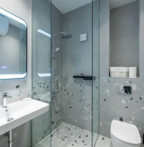 Modern & Stylish Sea With Parking Burgasz